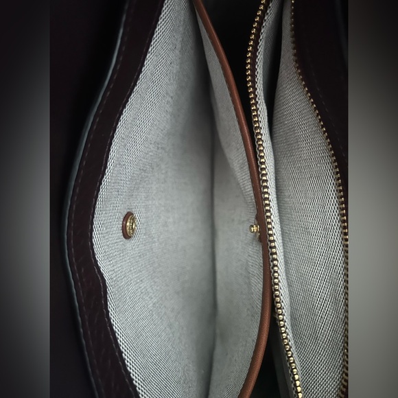 COACH PAGE 27 OXBLOOD WITH RIVETS GUC - Picture 6 of 16